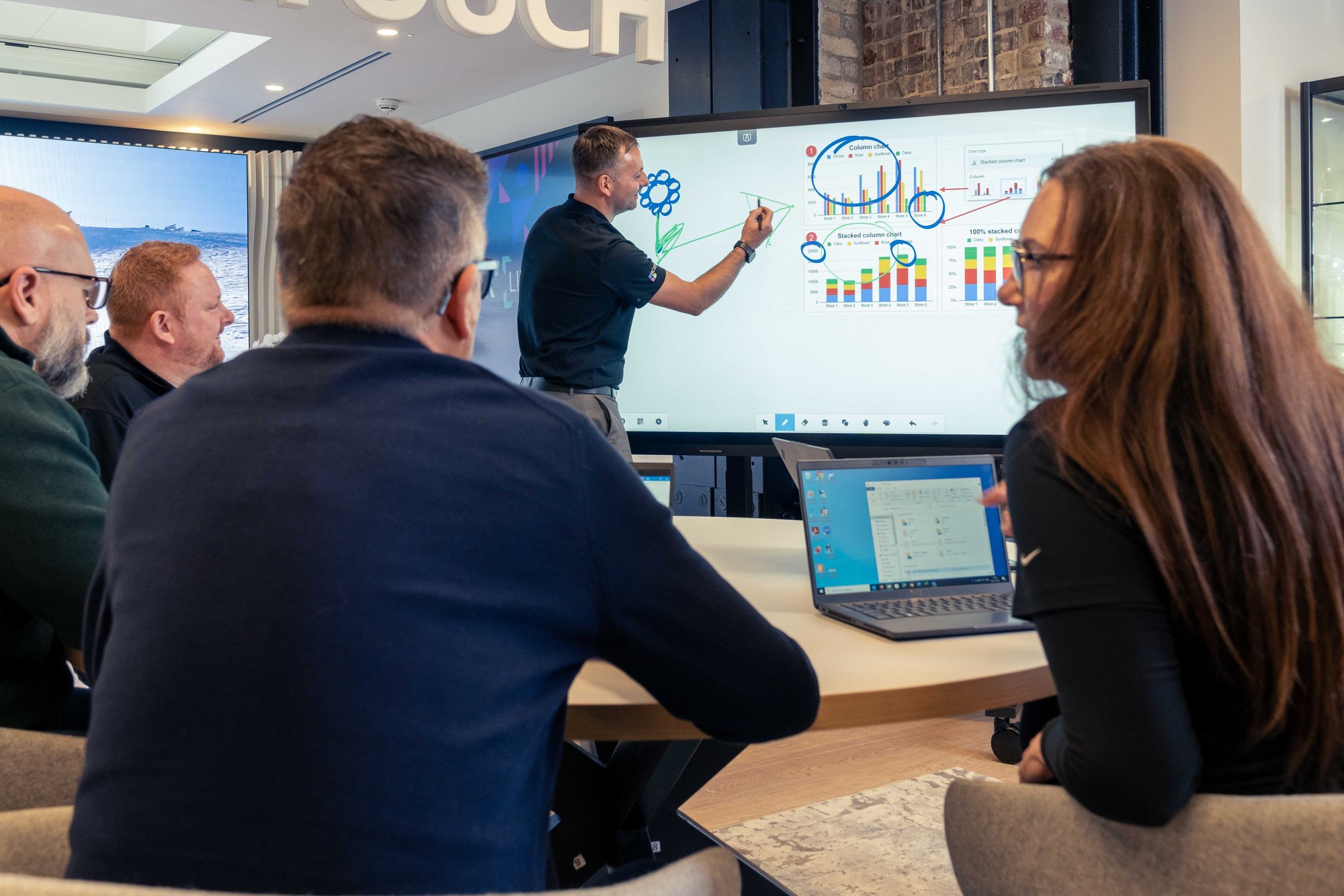Clevertouch.Meeting.103-b Clevertouch.Meeting.103-b